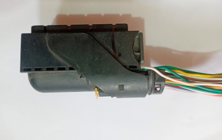 ECU J2 Wiring Coupler ( Signa BS4) - Image 3